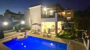 Villa Georgina & Villa Marianda Coral Bay